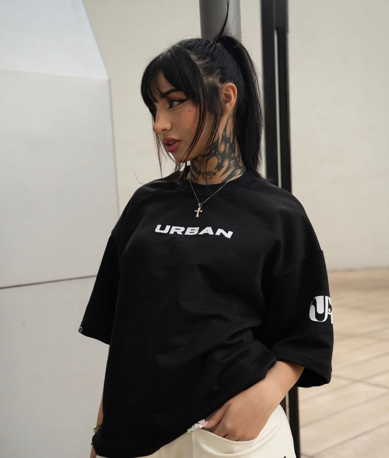 URBAN T-SHIRT