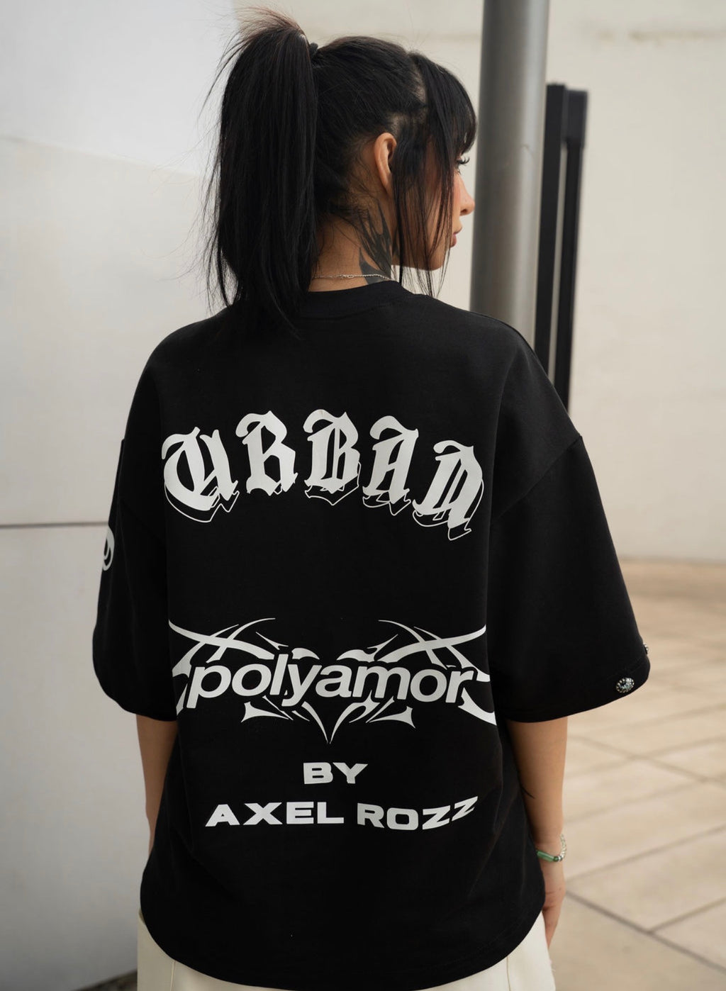 URBAN T-SHIRT